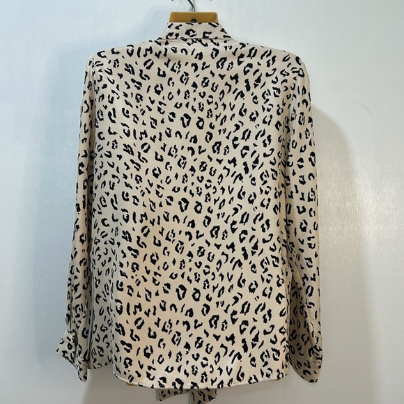 ZARA SILK BLOUSE WOMEN SIZE S ANIMAL PRINT LONG SLEEVE - Picture 2 of 11